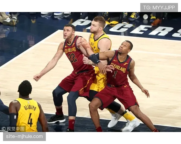 骑士战术体系以詹姆斯持球为核心展开进攻